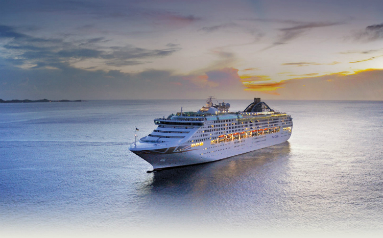 P&O Oceana Cruise liner